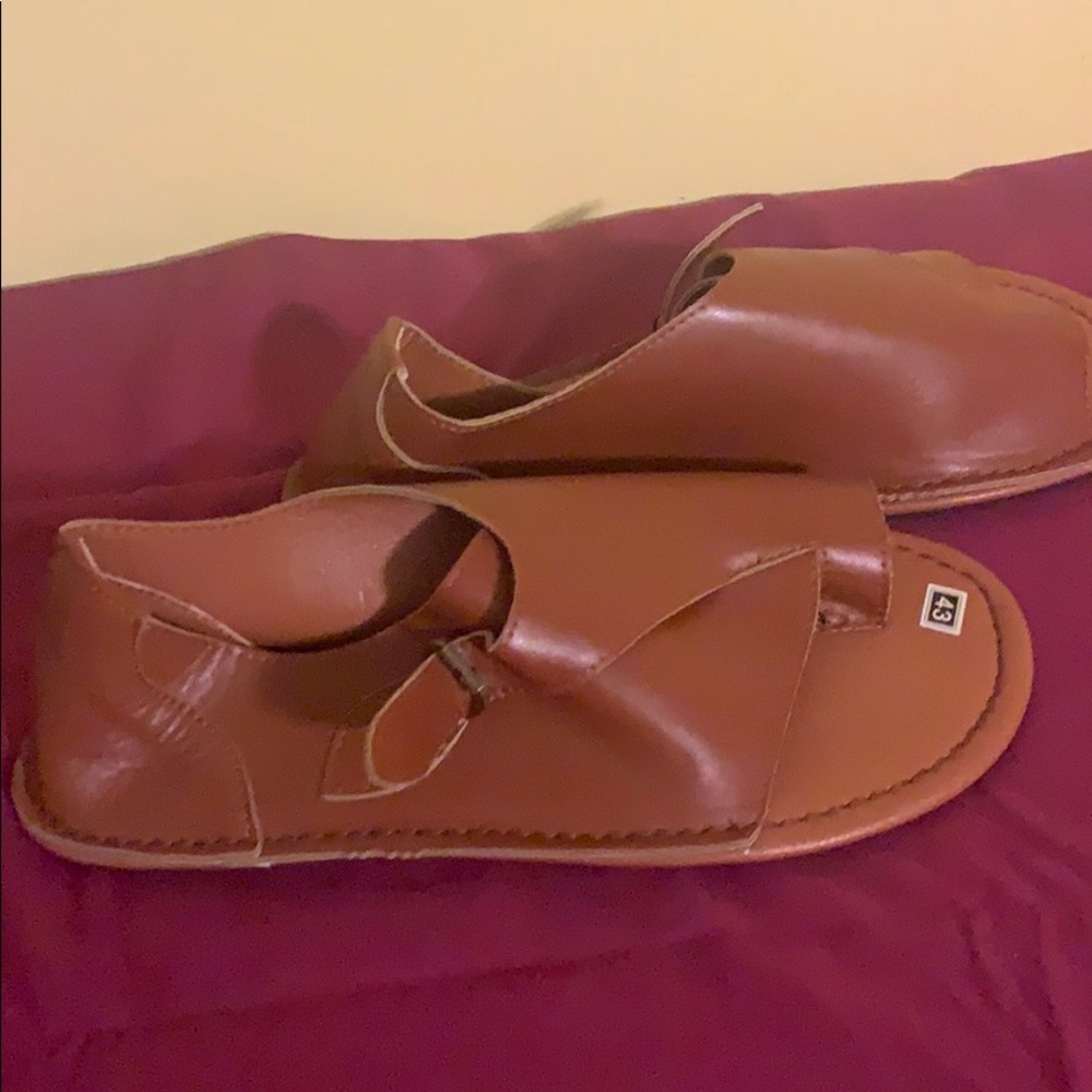 Sandals - Picture 2 of 5